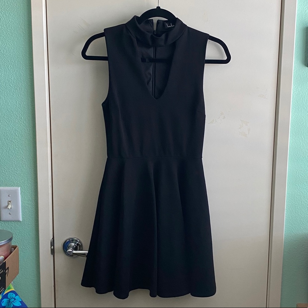 Black Lulu’s V-neck Dress with Bar Neck